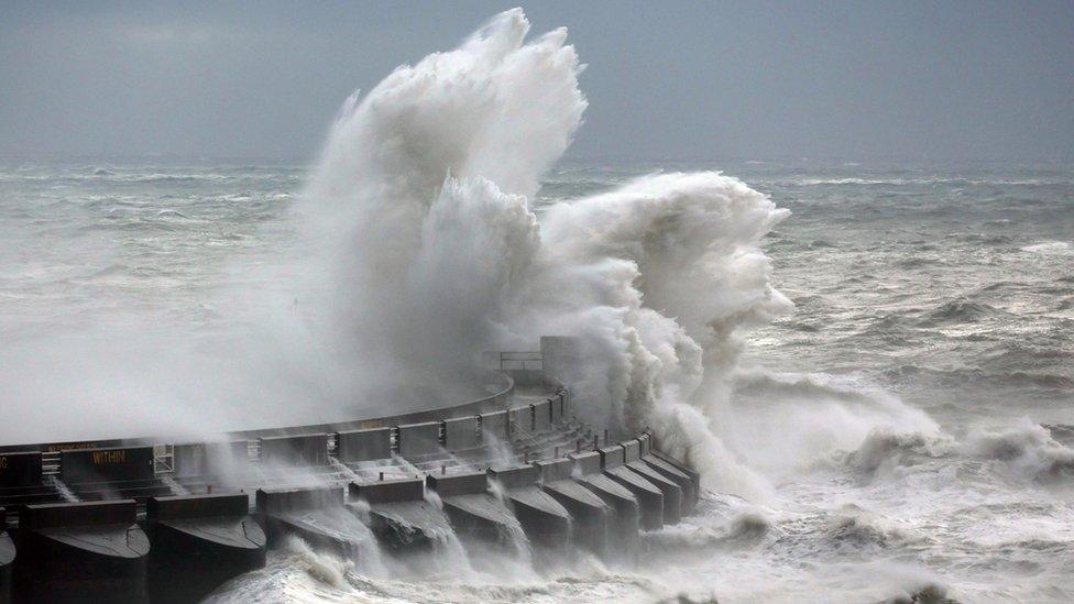 storm ciaran in brighton