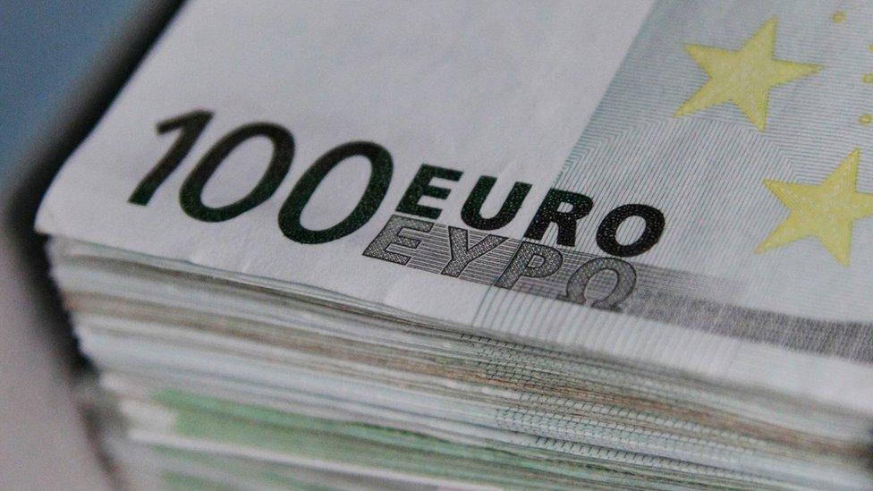 Euro notes are seen at the Belgian Central Bank in Brussels October 26, 2011.