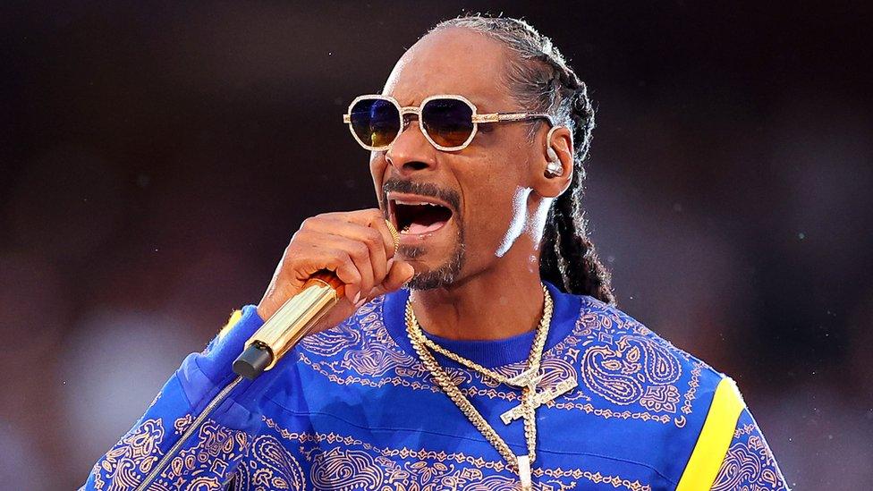 Snoop Dogg: Sexual assault claim against US rapper dropped - BBC News