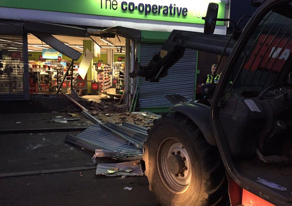 Ram-raid at Wollaston