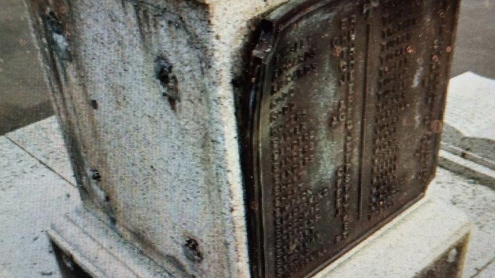 Plaques stolen from Ilfracombe war memorial