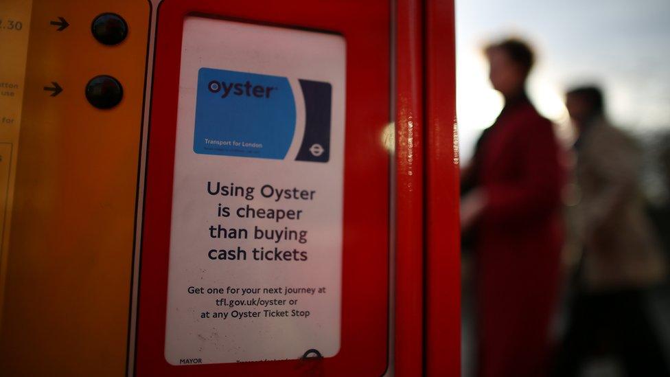 'Using Oyster is cheaper than buying cash tickets' sign