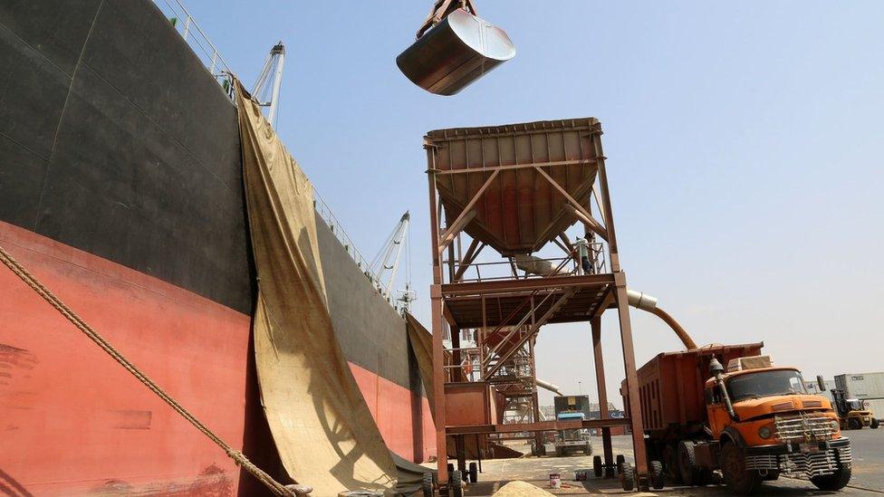 Cargo of wheat being unloaded at Red Sea port of Hodeida