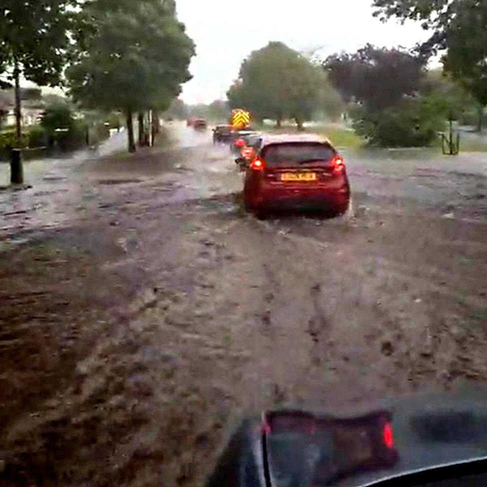 Flooding on Great Western Road