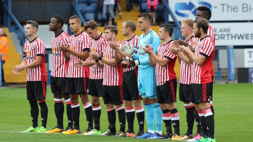 Applause for Bradley Lowery