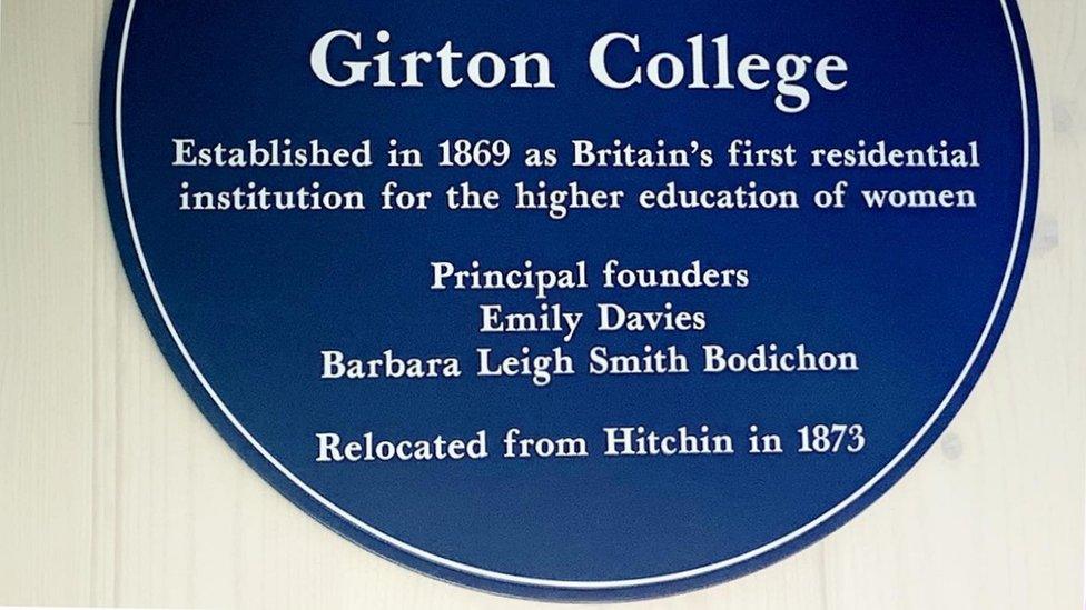 The principal founders of Girton College have been honoured with a blue plaque.