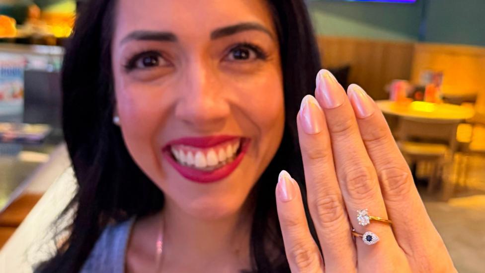 'I wear it on my middle finger': The rise of the defiant divorce ring
