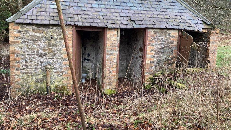 The original outdoor toilets from the 1870s