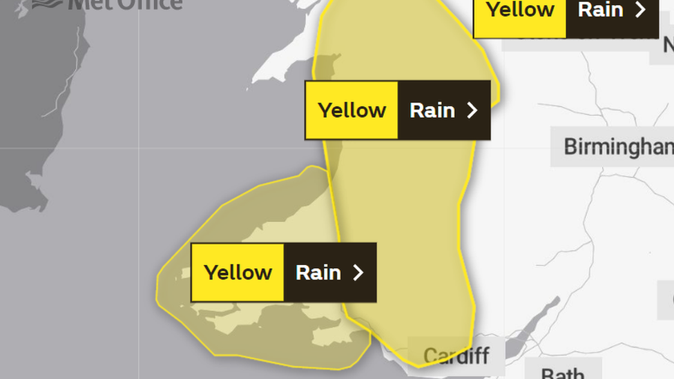 Met Office weather map showing Wales' yellow warning for rain