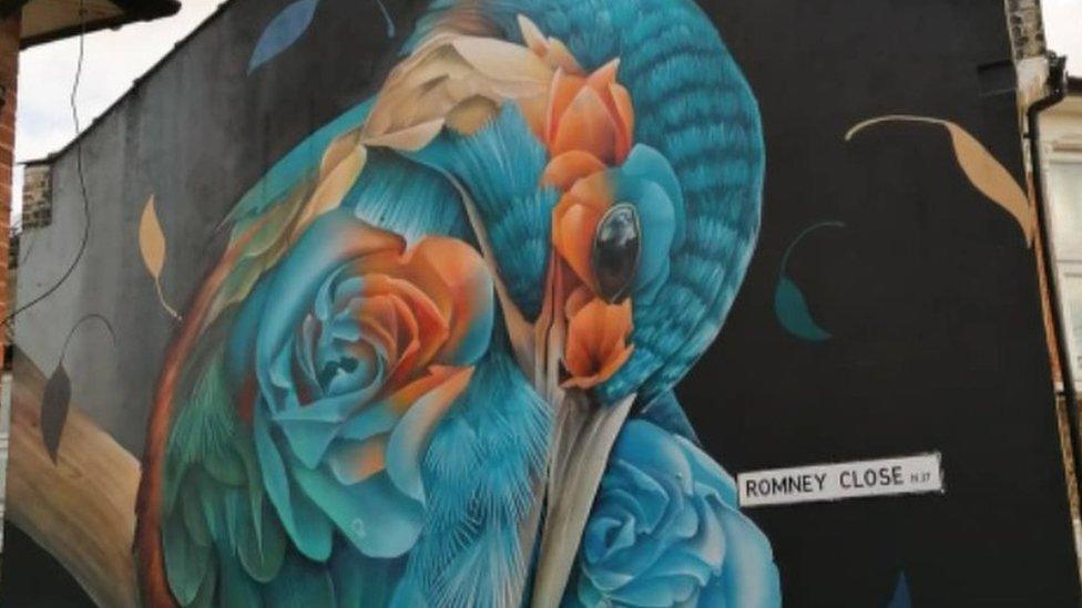 Kingfisher mural in Tottenham