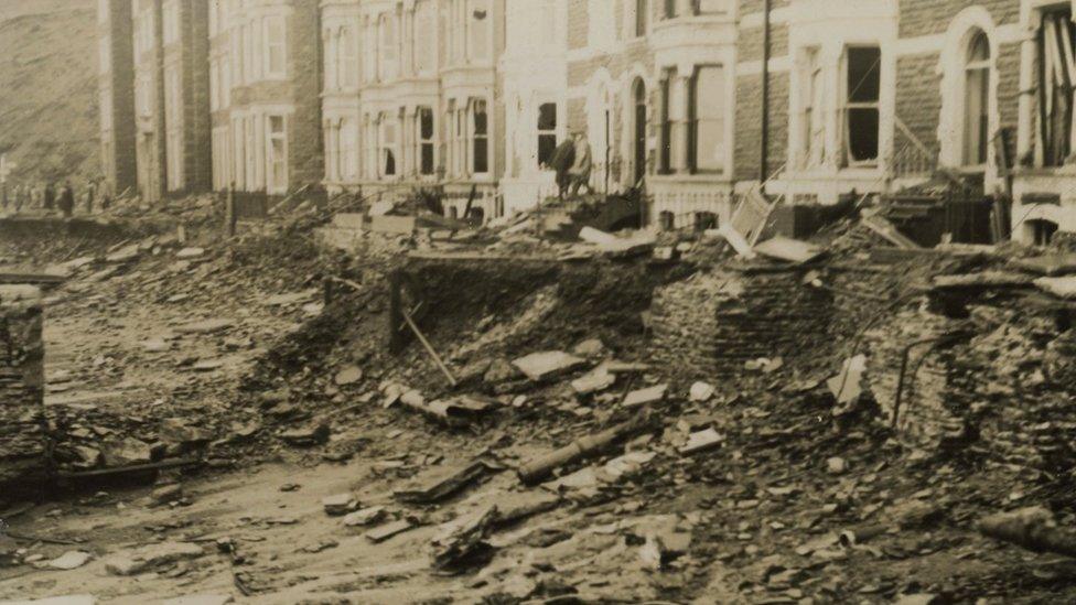 Difrod storm, Teras Victoria, Aberystwyth 1938