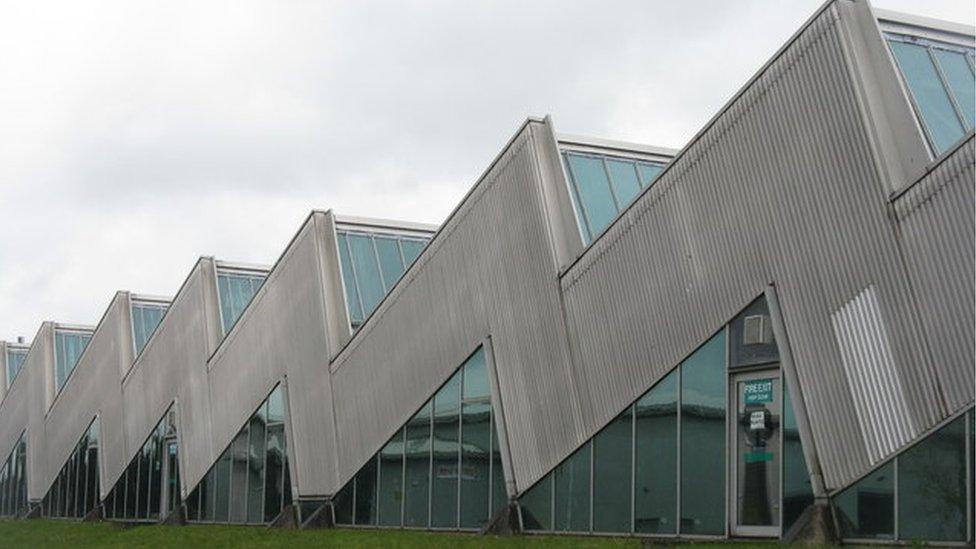 Centrelink at Shotts is considered to be one of Britain’s most significant and important large industrial buildings of the later 20thC.