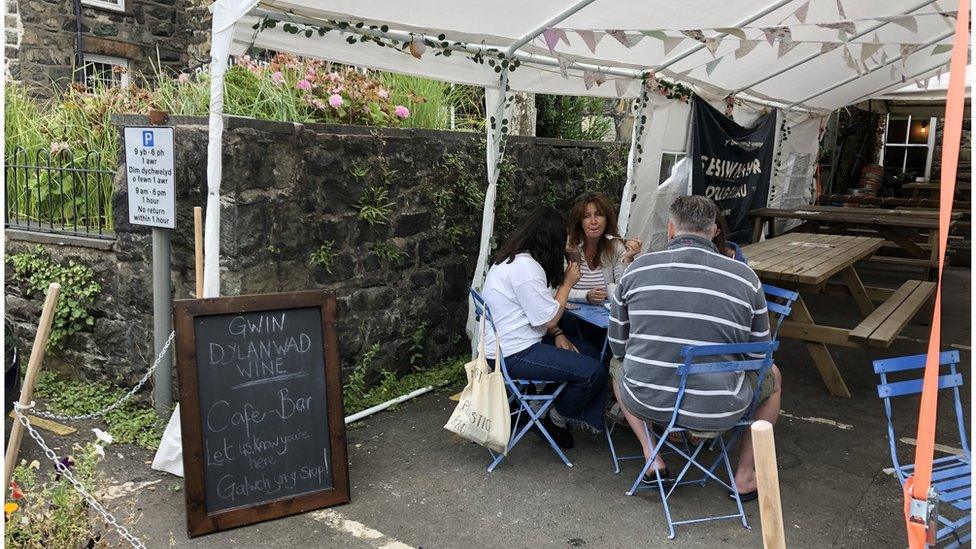 unicorn Dolgellau