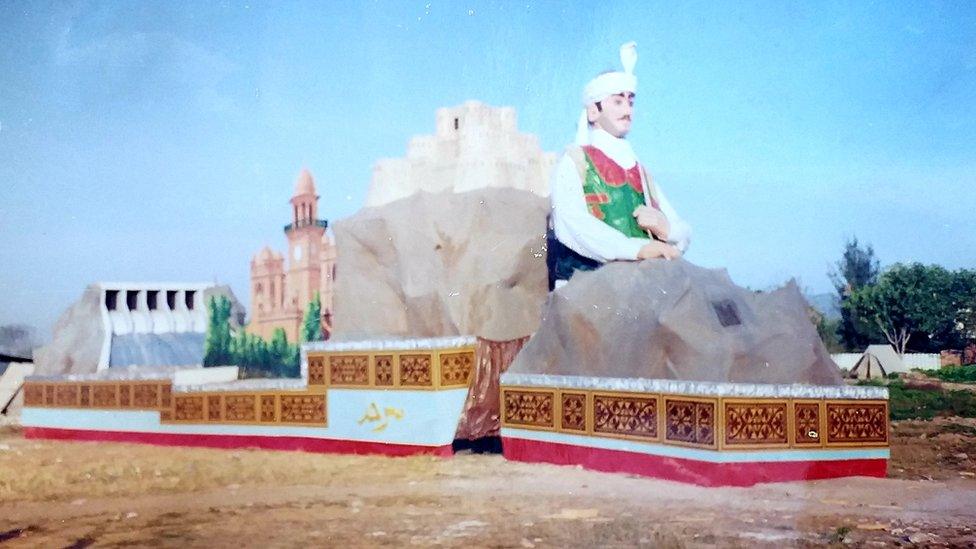 Nasim Yousufzai's parade float