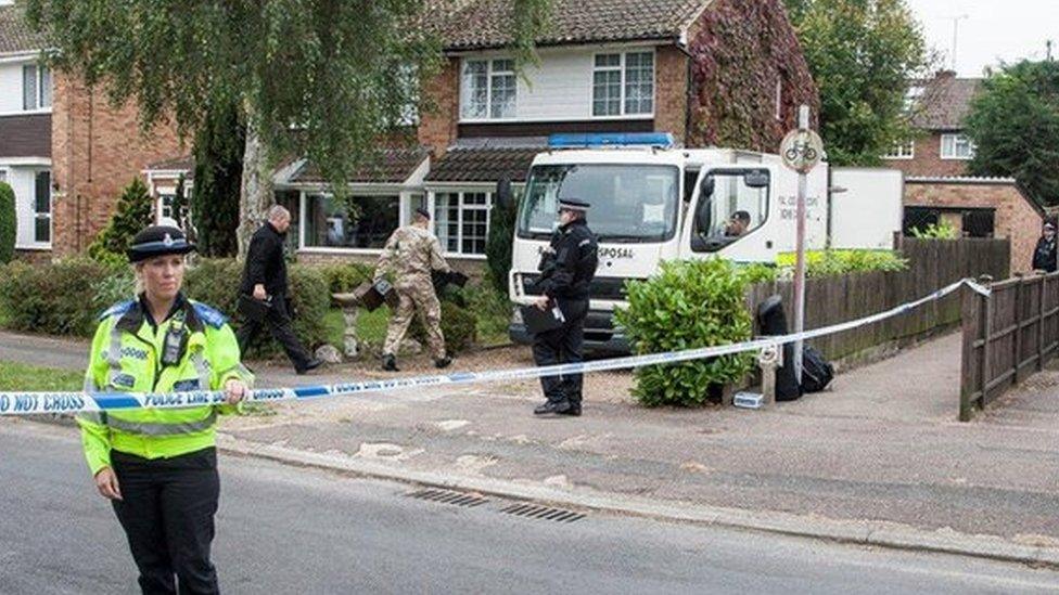 Bomb squad in St Albans