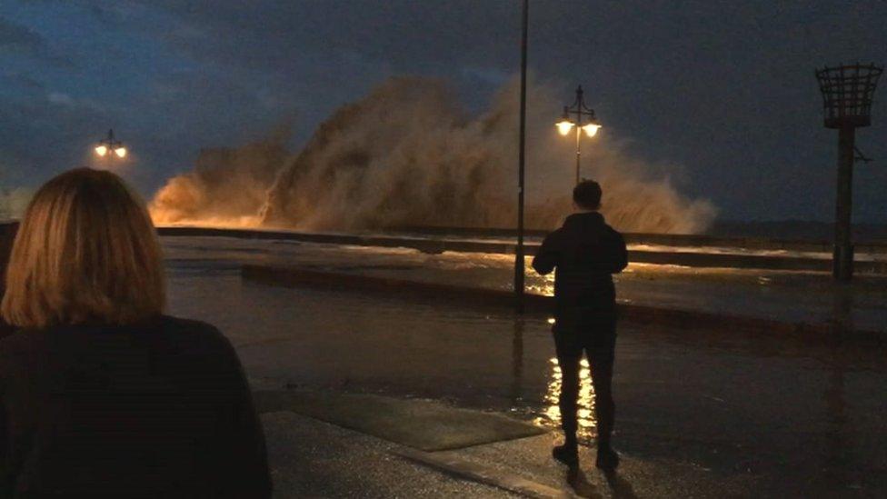 Waves in Hornsea