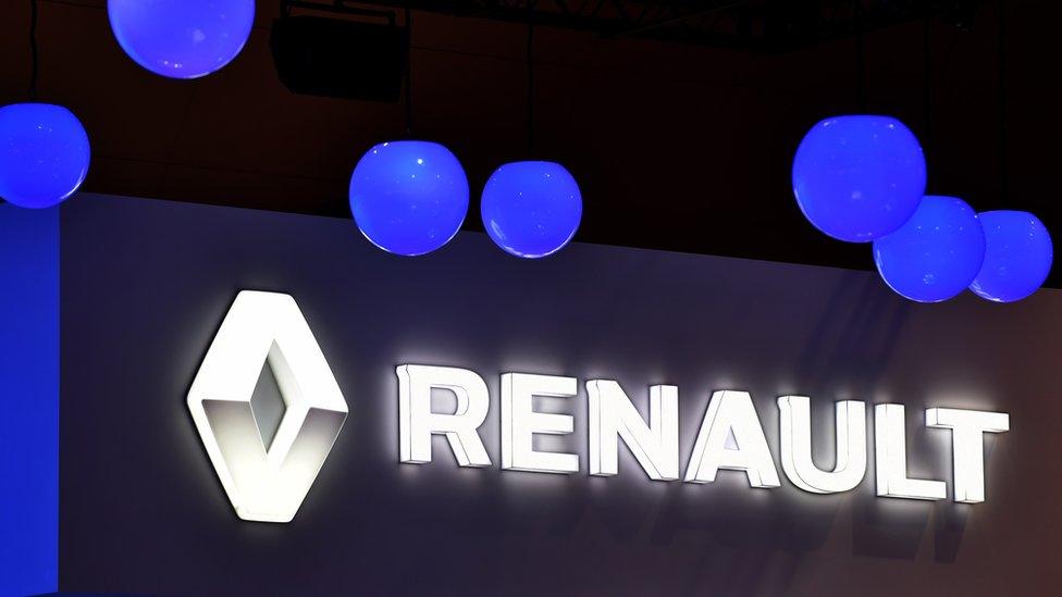 Renault sign