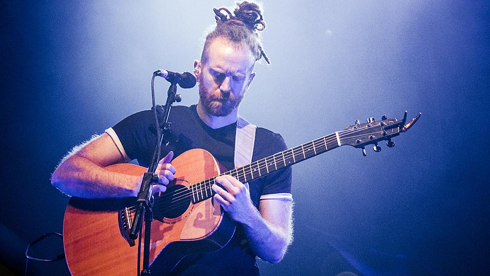 Newton Faulkner