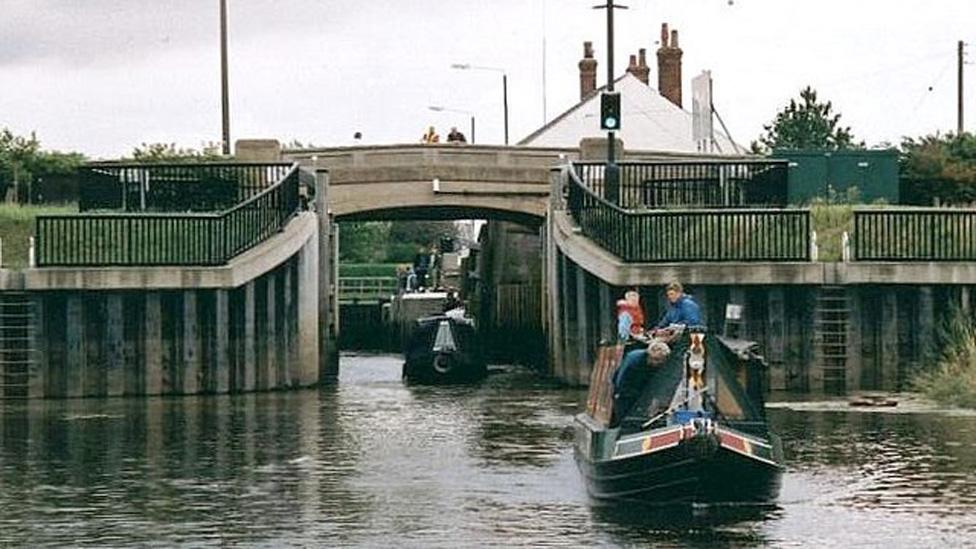 Canal lock at Torksey