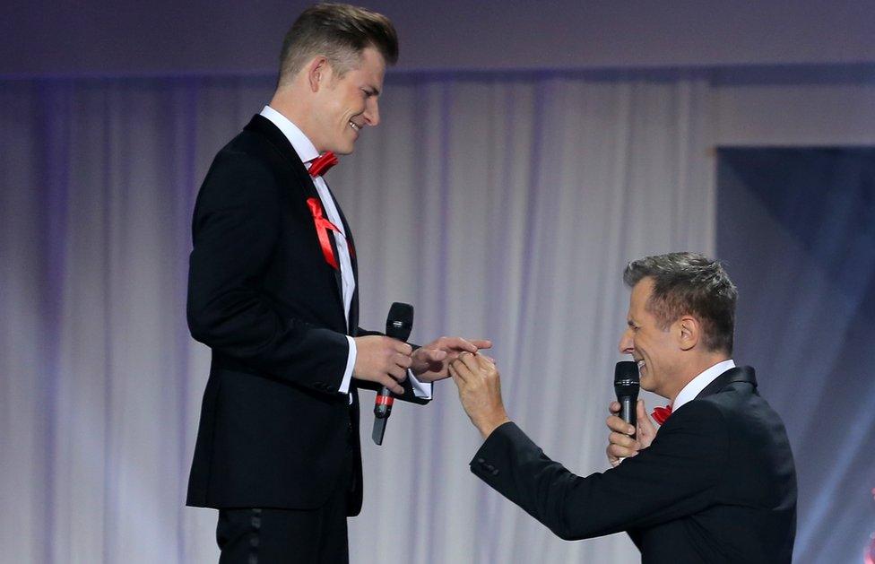 Gay couple's proposal in Vienna, 10 Jun 17