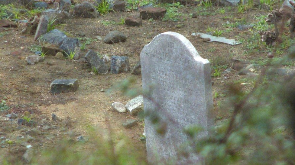 Gravestone in Longue Hougue Reservoir