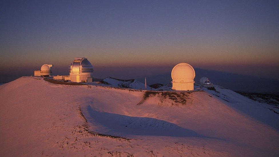 Telescopes-on-Mauna-Kea.