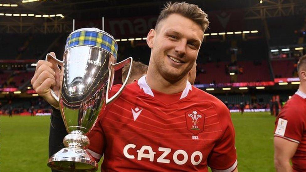 Fe giciodd Dan Biggar 15 pwynt yn y fuddugoliaeth o 20-17 dros yr Alban bythefnos yn ôl