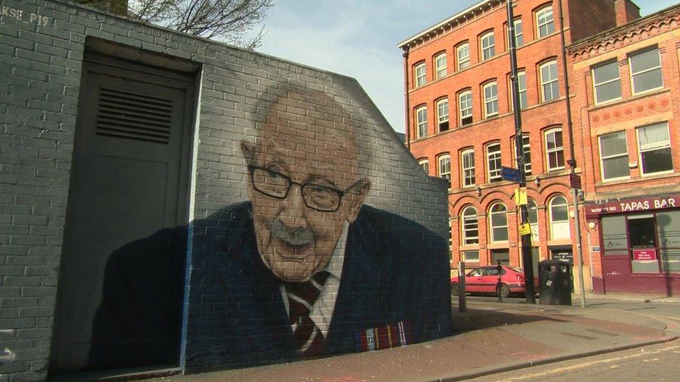 Captain Sir Tom Moore mural