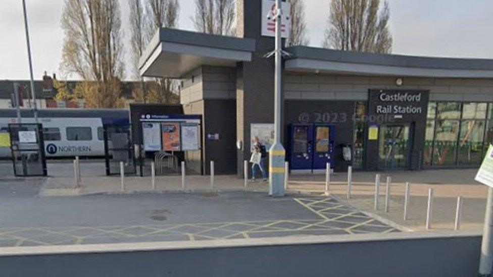 Castleford station