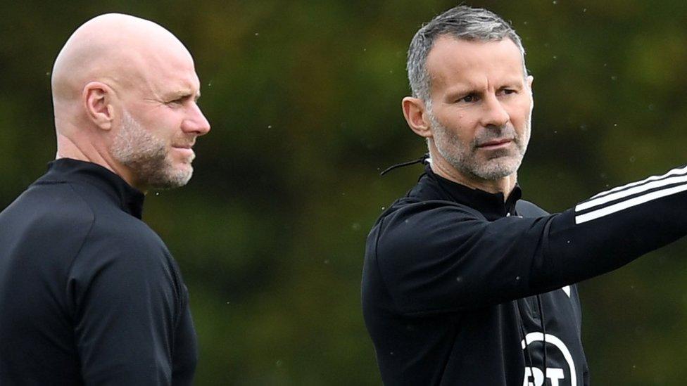 Robert Page a Ryan Giggs