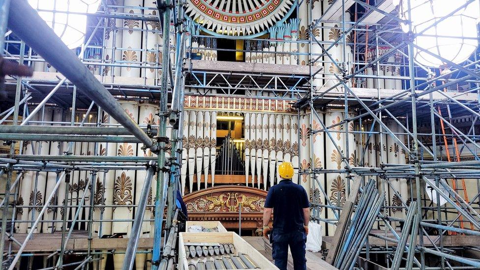 The dismantling of the organ