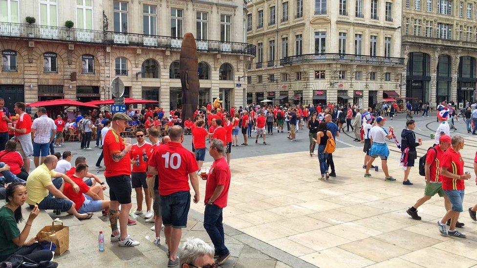 Welsh fans in Bordeaux