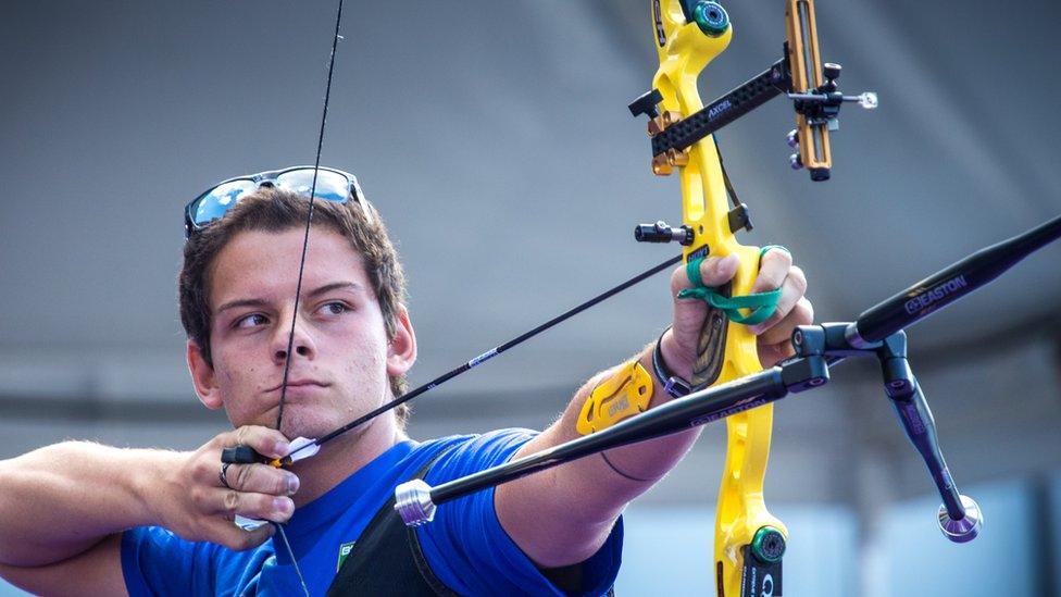 Marcus Vinicius D’Almeida, is home nation Brazil’s star. He’s been nicknamed the Neymar of Archery and at only 18 he’s already been to one Archery World Cup final.