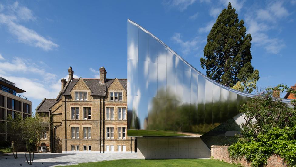 Investcorp Building for Oxford University's Middle East Centre at St Antony's College by Zaha Hadid Architects