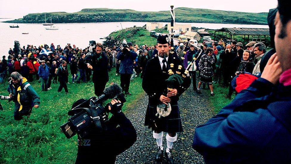 Piper on Eigg