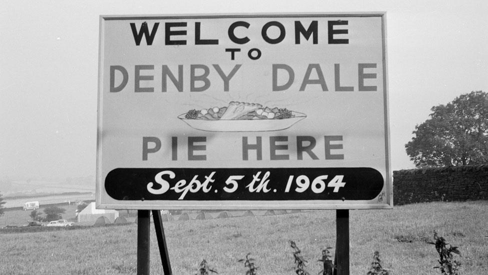 1964 Denby Dale pie