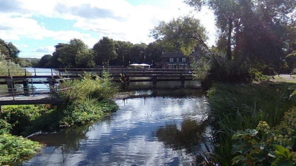 Dobbs Weir on the River Lea at Broxbourne