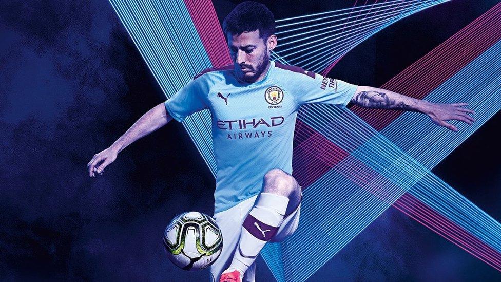 David-Silva-Manchester-City-kit.