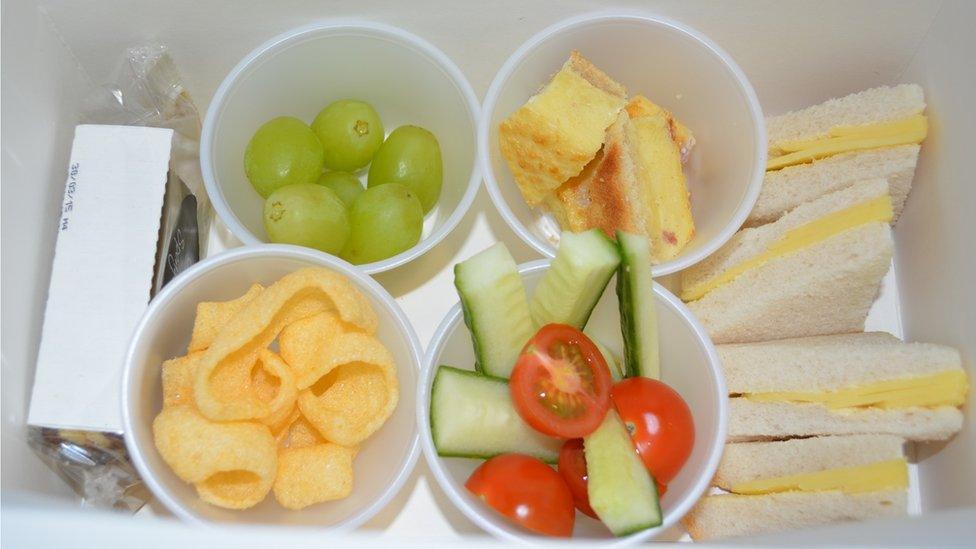 Finger food for dementia patients