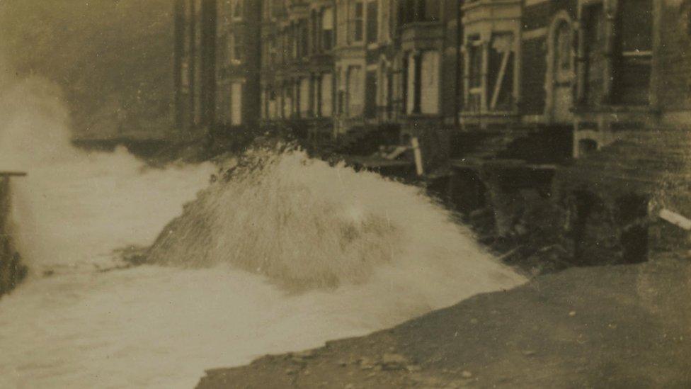 Difrod storm, Teras Victoria, Aberystwyth 1938