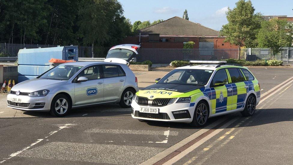 RSPCA at Mansfield Police Station