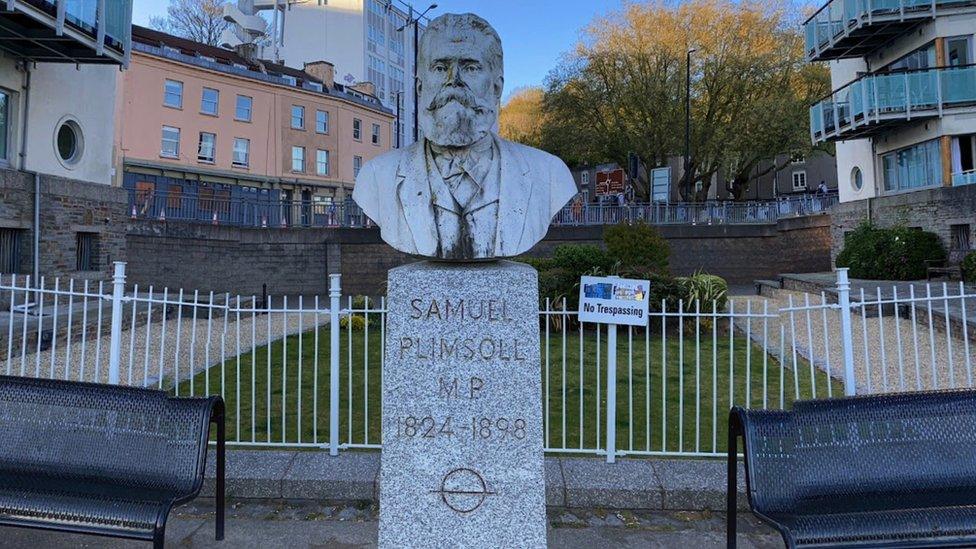 Google maps image of the Samuel Plimsoll statue in Bristol