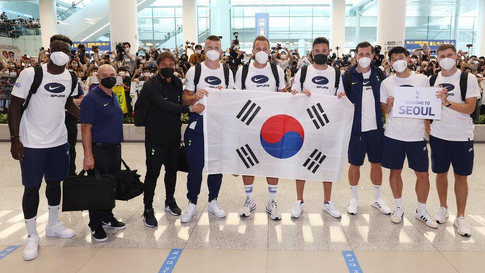 Davinson Sanchez of Tottenham Hotspur, Tottenham Hotspur Chairman Daniel Levy, Antonio Conte, head coach of Tottenham Hotspur and Eric Dier, Harry Kane, Hugo Lloris, Pierre-Emile Hojbjerg, Heung-Min Son and Ben Davies of Tottenham Hotspur arrive at Incheon International airport on July 10, 2022 in Seoul, South Korea.