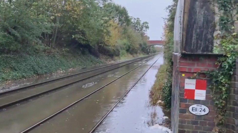 Rail lines between Southampton and Salisbury