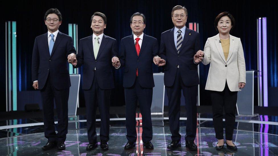 South Korean presidential candidates Yoo Seung-min, Ahn Cheol-soo, Hong Joon-pyo, Moon Jae-in, Sim Sang-jung