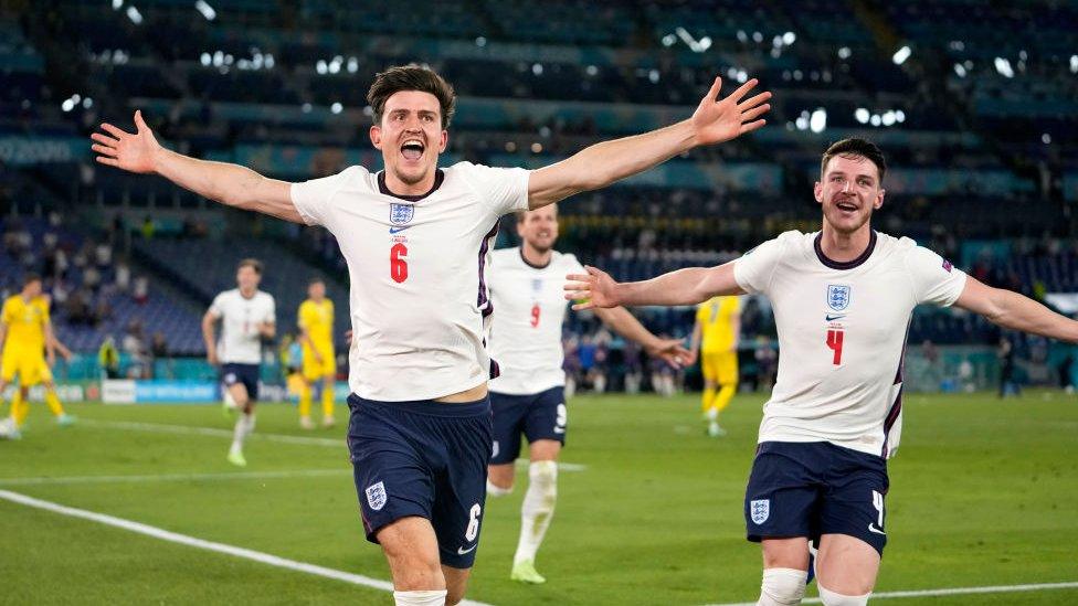 harry maguire celebrates goal