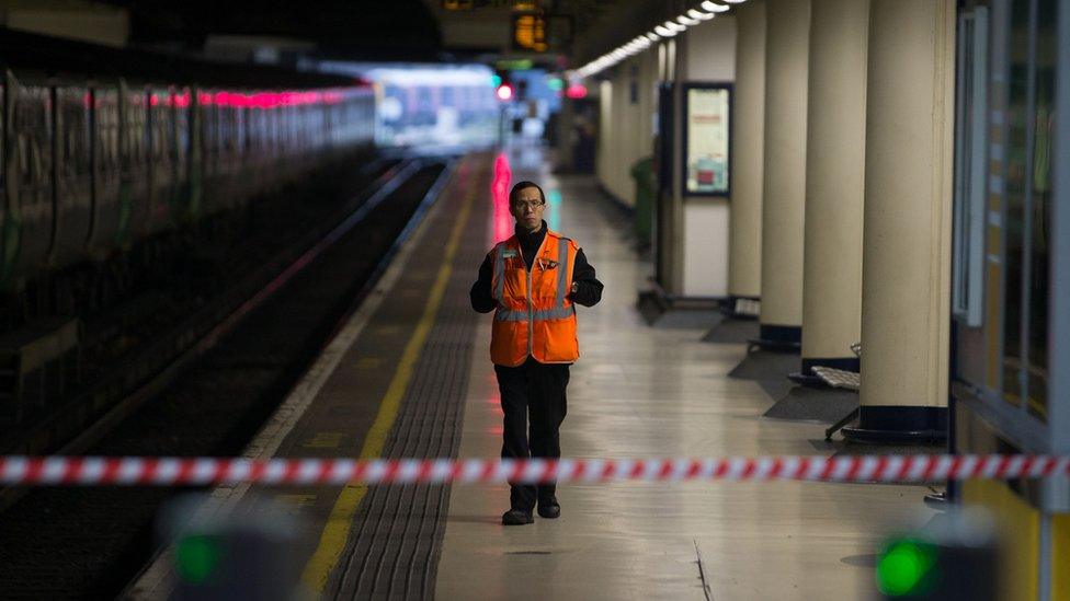 Southern worker on platform during a strike