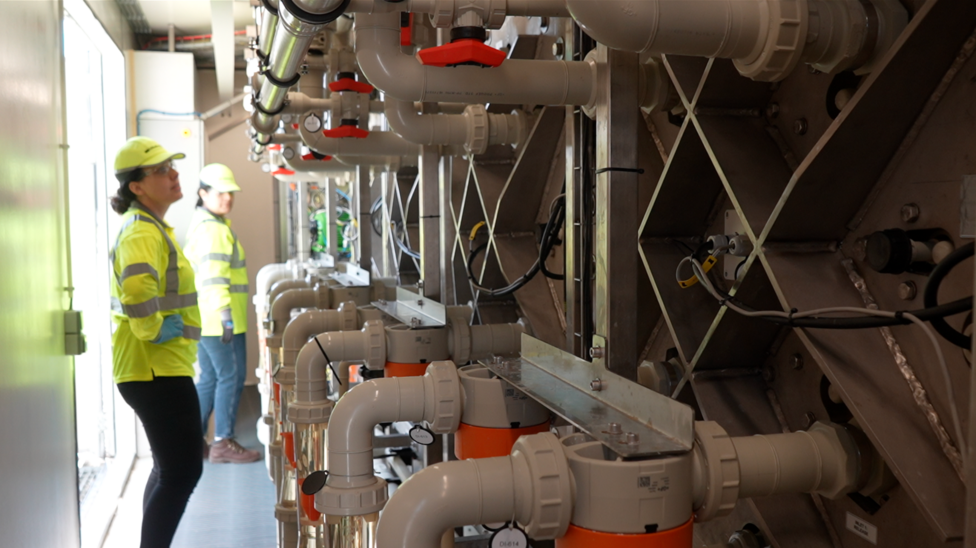 CO2 capture project brings 'quality' jobs to Norfolk - BBC News