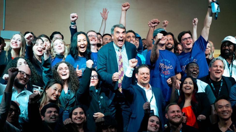 Şəkil başlığı, Tim Draper öz adı ilə bağlı universitetdə, burada azadlıq "hər şeydə üstünlük təşkil edir"