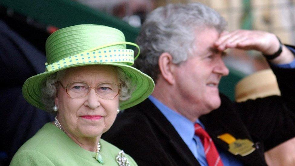 Queen with Rhodri Morgan in 2011